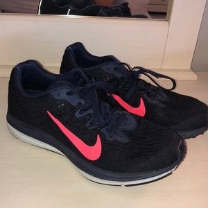 nike zoom winflo 5